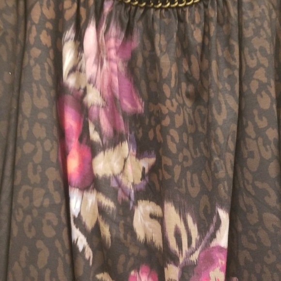 Ladies Top - Picture 3 of 3